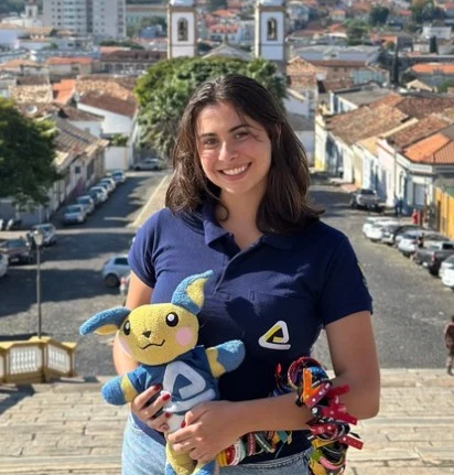 Cora, Assessora de Marketing